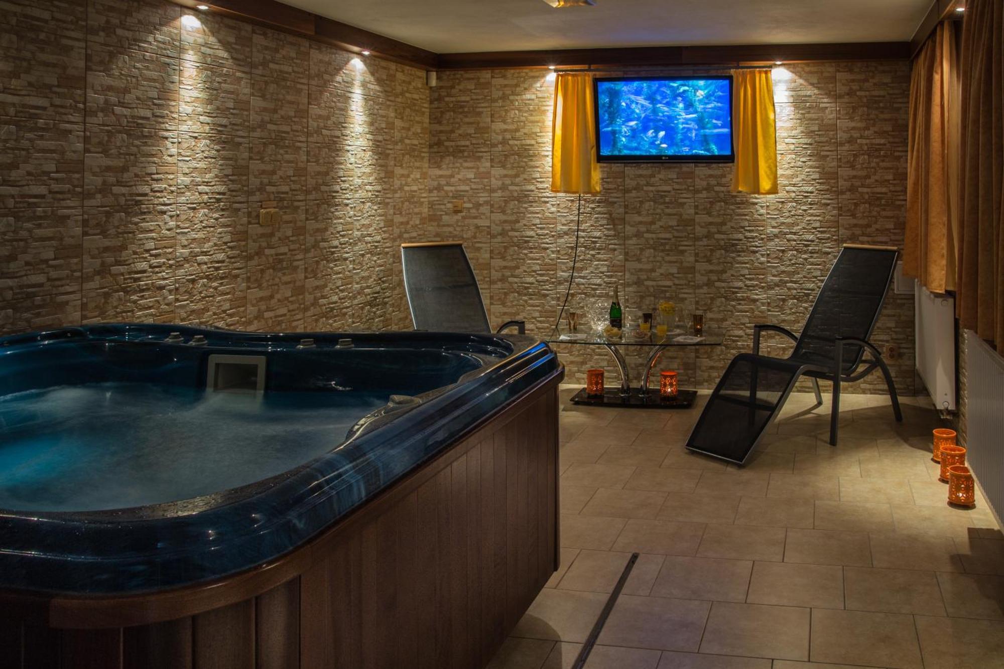 Wellness Penzion Palice Йиндржихув-Градец Экстерьер фото